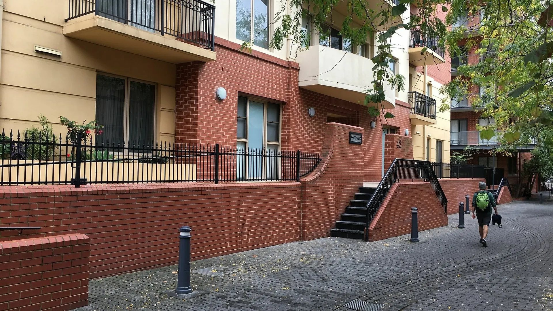 City Escape 3Bd In Adelaides East End 5